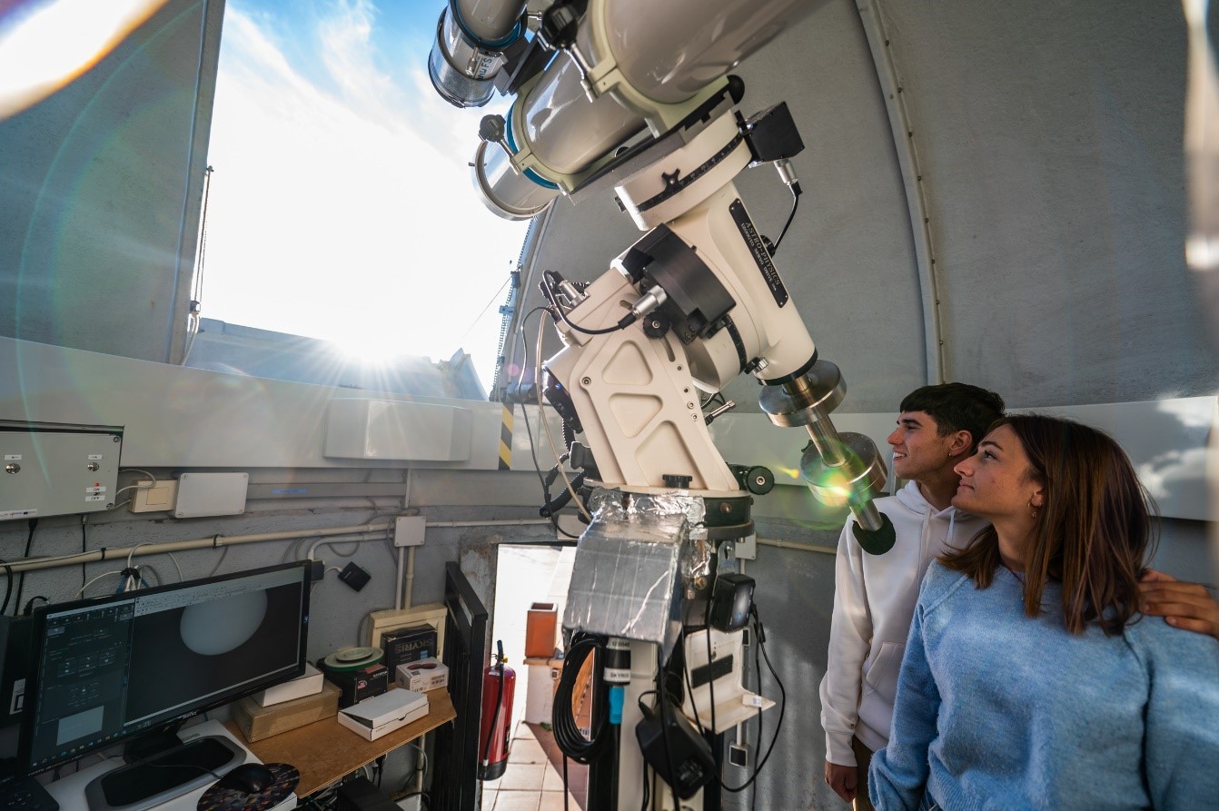 Un dels telescopis de l’Astronòmic on es podrà observar l’eclipsi.