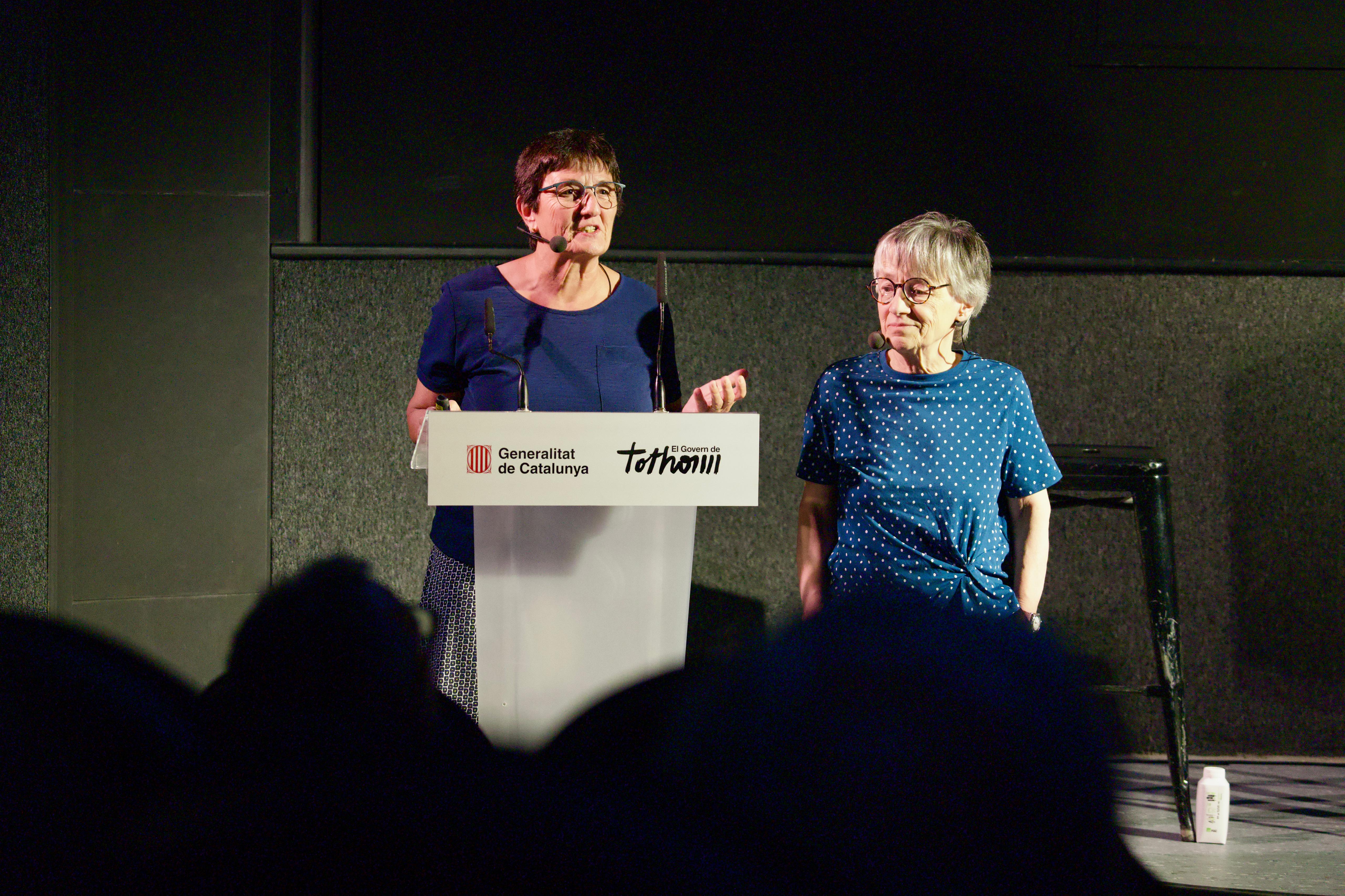 Francesca Figueras (ICCUB-IEEC) i Trinitat Cadefau a l'acte central de l'Any Maria Assumpció Català i Poch
